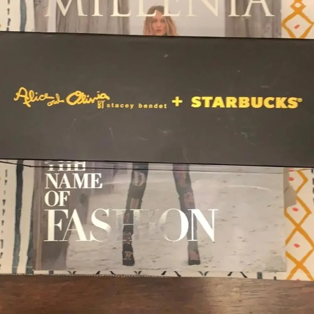 🆕 NEW Alice + Olivia x Starbucks Black White Stripe Ceramic Tumbler Teddy Bear